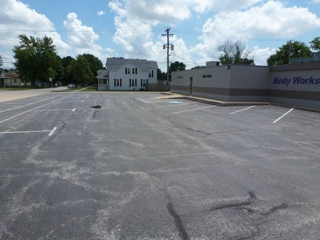 800 W Broadway St, Bradley, IL 60915